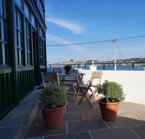 Apartamentos El Muelle Comillas Exterior photo